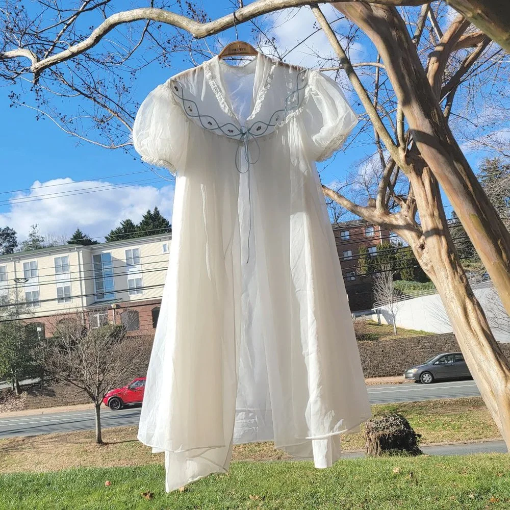 60s vintage angelic nightgown - Picture 1 of 6